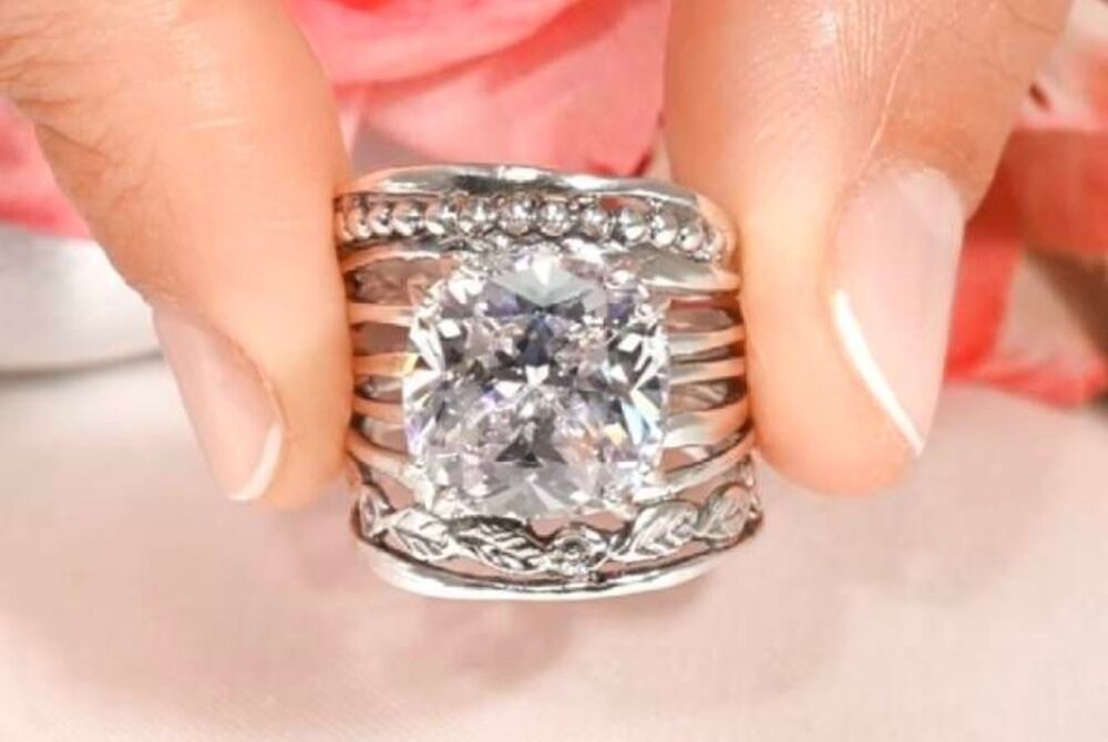 JEAN RACHEL 13.2 Ct. Floral Design CZ Sterling Silver Ring Sz 8